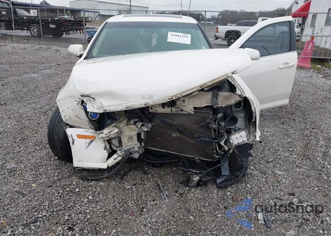 2007 Cadillac Sts V8 z USA, uszkodzony, nr VIN 1G6DC67A570133425